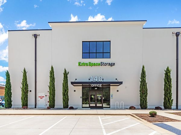 Extra Space Storage facility at 140 Ebert Ln - Mooresville, NC