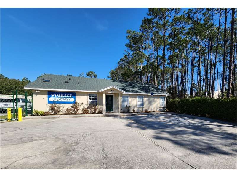 Extra Space Storage  4404 County Road 218 in Middleburg, FL