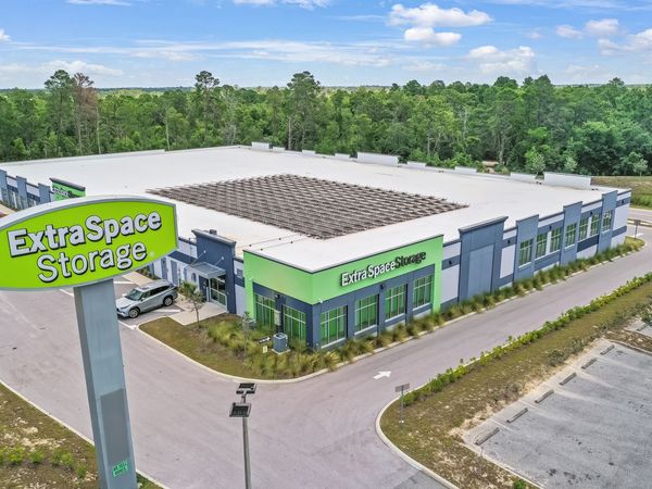 Extra Space Storage facility at 5322 Commercial Way - Spring Hill, FL