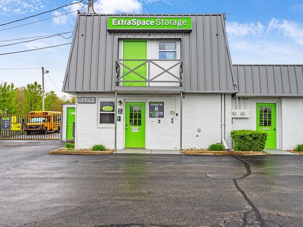 Extra Space Storage facility at 230 Snyder Rd - Hermitage, PA
