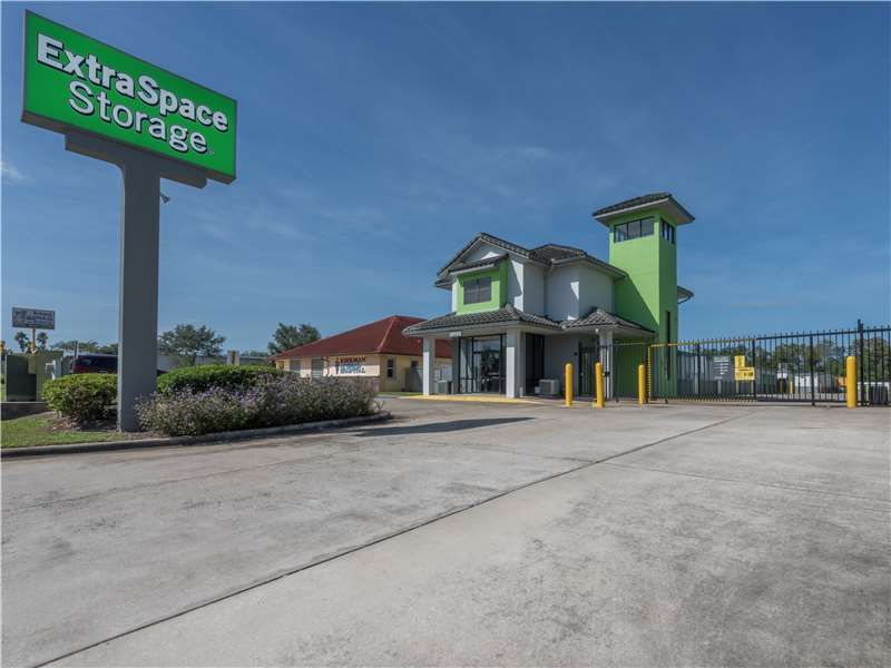 Extra Space Storage  5603 Metrowest Blvd in Orlando, FL