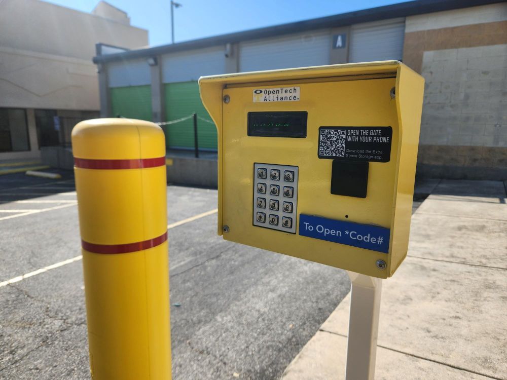 Extra Space Storage  11947 Huebner Rd in San Antonio, TX