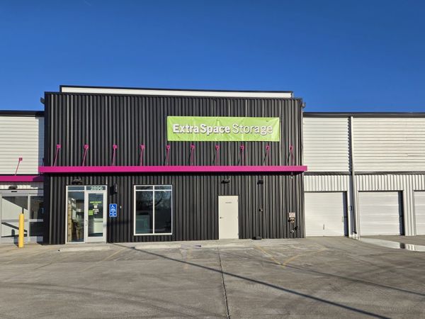 Extra Space Storage facility at 2896 Highway K - O'Fallon, MO