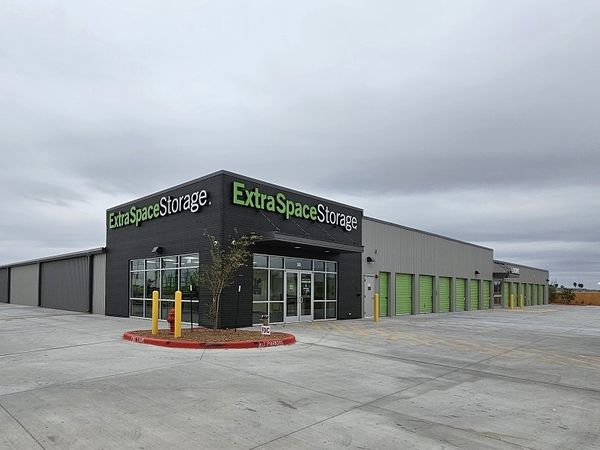 Extra Space Storage facility at 300 N McColl Rd - Edinburg, TX