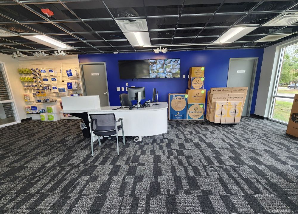 5×5 Self Storage Unit in Savannah, GA 2201 E Victory Dr Savannah, Georgia 3