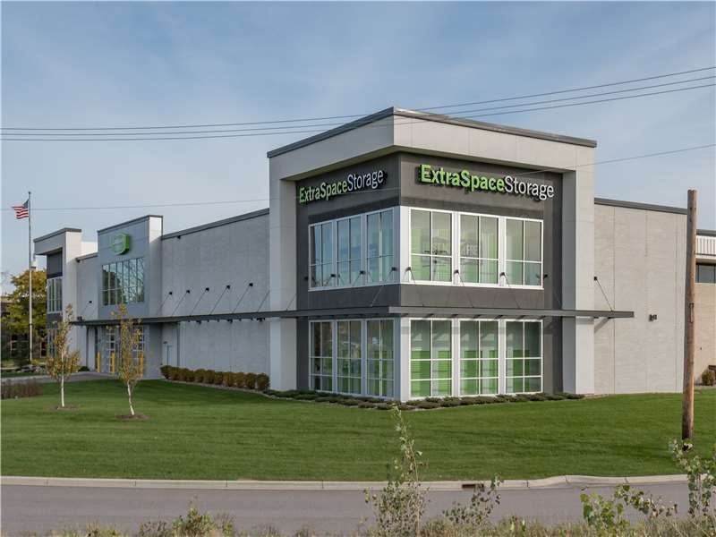 Extra Space Storage  5051 Highway 7 in Minneapolis, MN