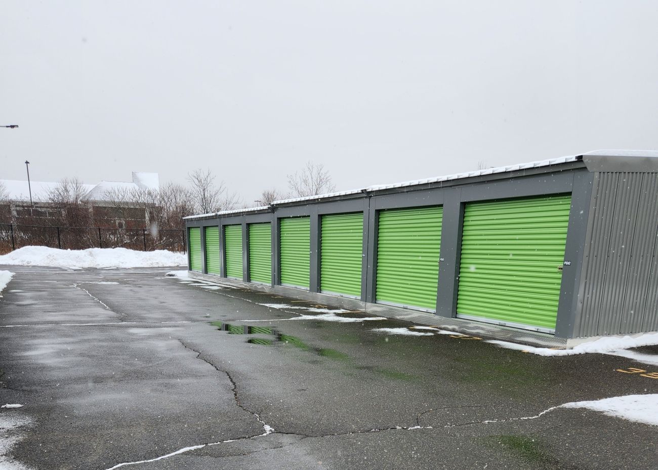 Extra Space Storage  4 Linlew Dr in Londonderry, NH