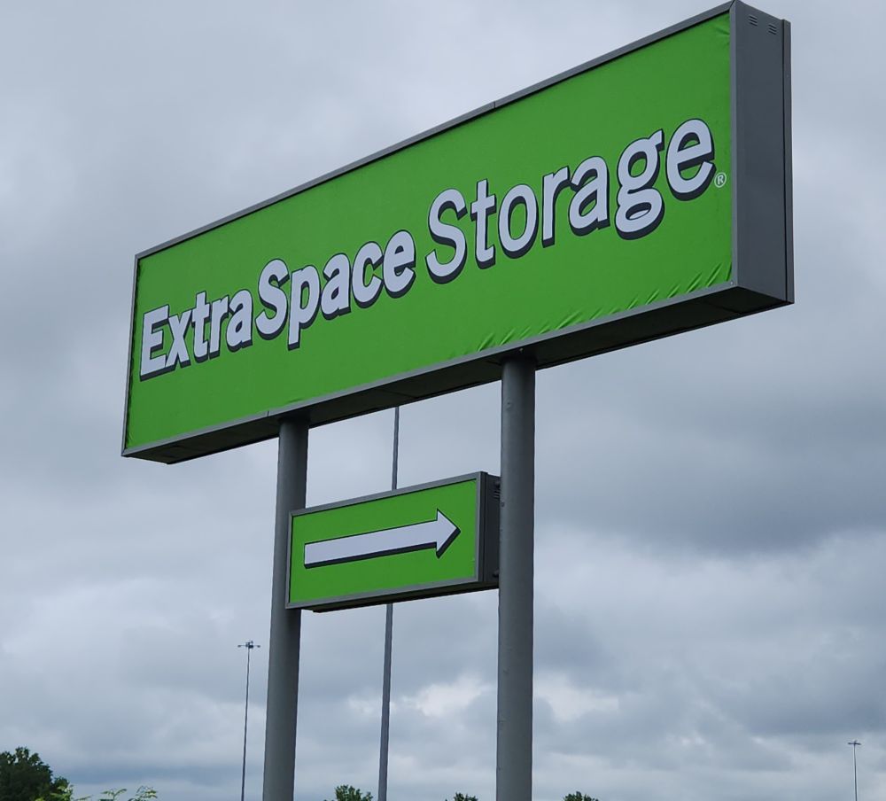 Extra Space Storage  3690 Leharps Dr in Youngstown, OH