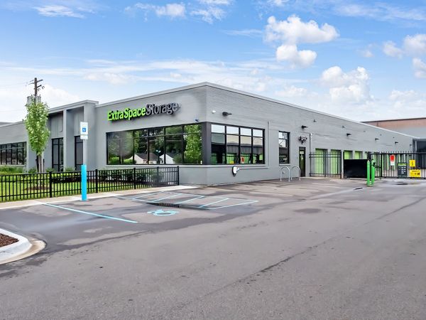 Extra Space Storage facility at 1525 Wanda St - Ferndale, MI