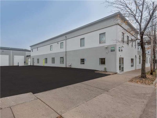 Extra Space Storage facility at 2845 Harriet Ave - Minneapolis, MN