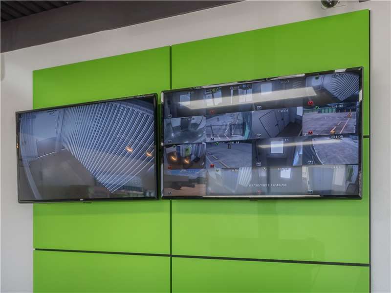 Extra Space Storage  4515 De Zavala Rd in San Antonio, TX