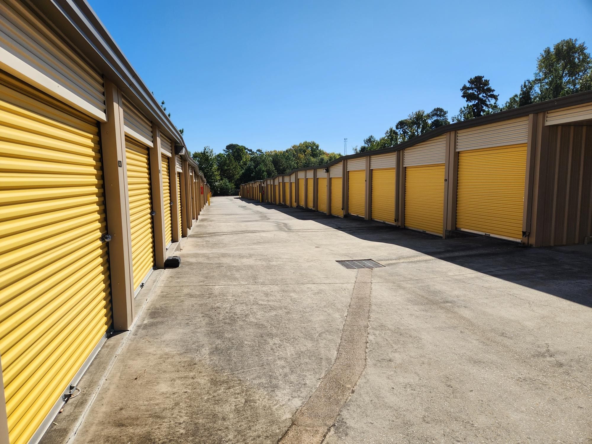 Extra Space Storage  15261 Highway 105 W in Montgomery, TX