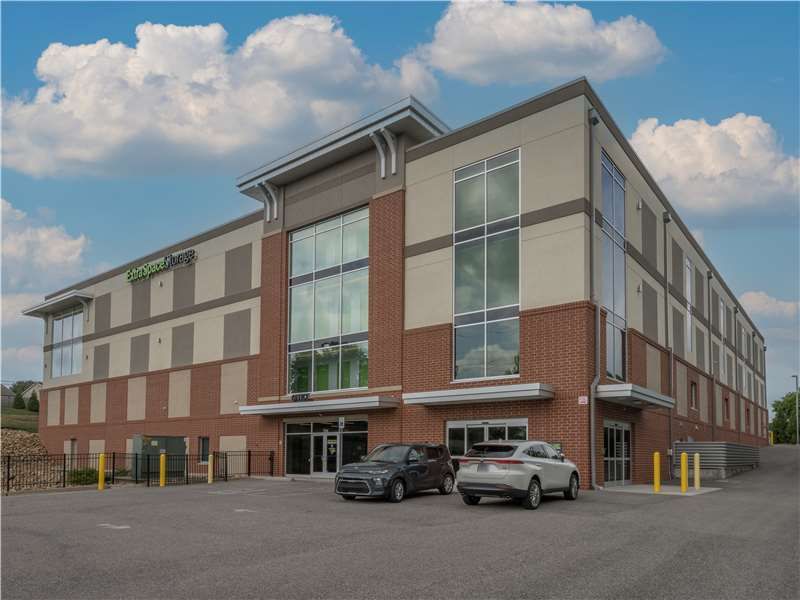 3×4 Self Storage Unit in Knoxville, TN 8627 Middlebrook Pike Knoxville, Tennessee