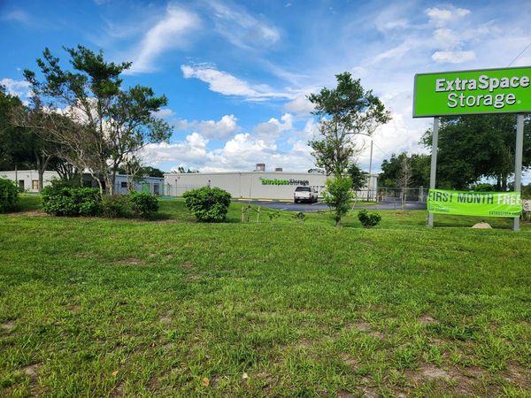 Extra Space Storage facility at 800 Abrams Blvd - Lehigh Acres, FL