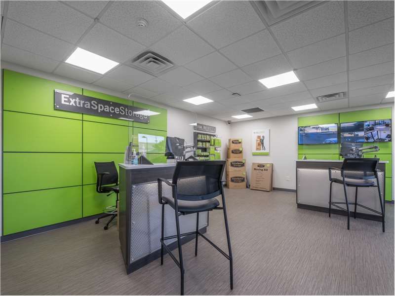 25×10 Garage in Richmond, VA 8025 Midlothian Tpke Richmond, Virginia 3