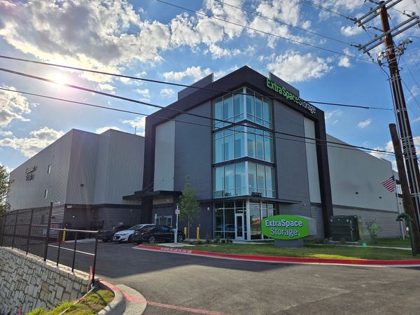 Extra Space Storage facility at 2040 Airport Rd - Georgetown, TX