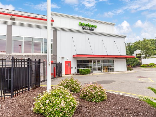 Extra Space Storage facility at 352 Main Rd - Montville, NJ