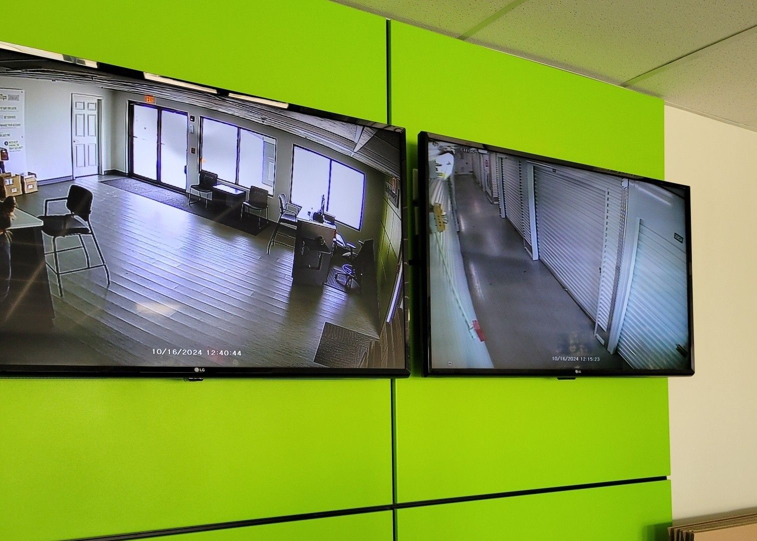 Extra Space Storage  5236 East Fwy in Baytown, TX