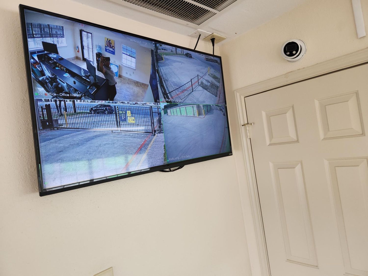 Extra Space Storage  7550 Culebra Rd in San Antonio, TX