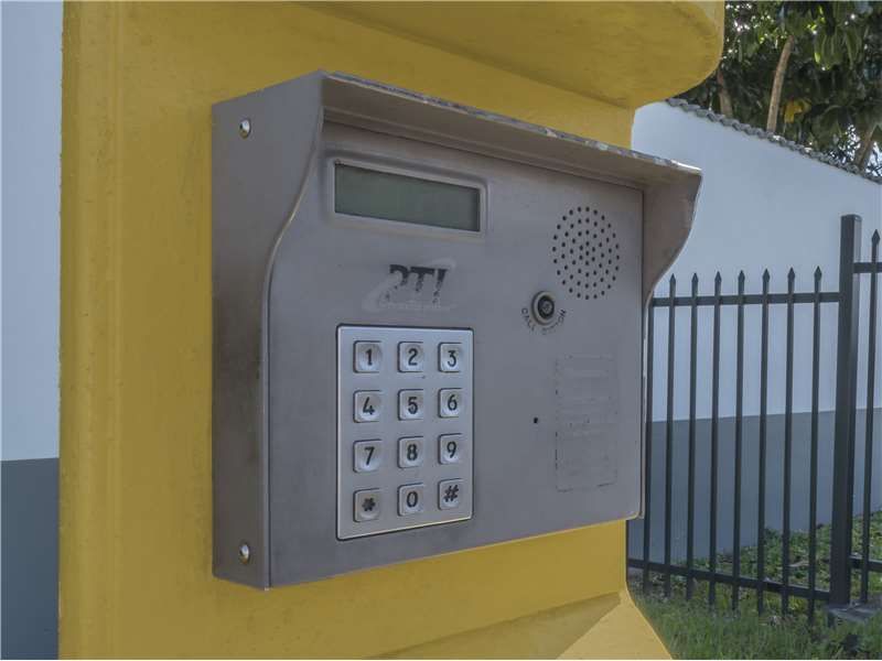 9×8 Self Storage Unit in Miami, FL 12380 SW 8th St Miami, Florida 2