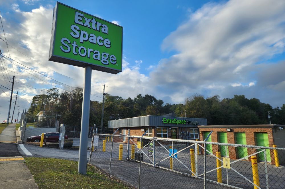 10×25 Parking Lot in Pensacola, FL