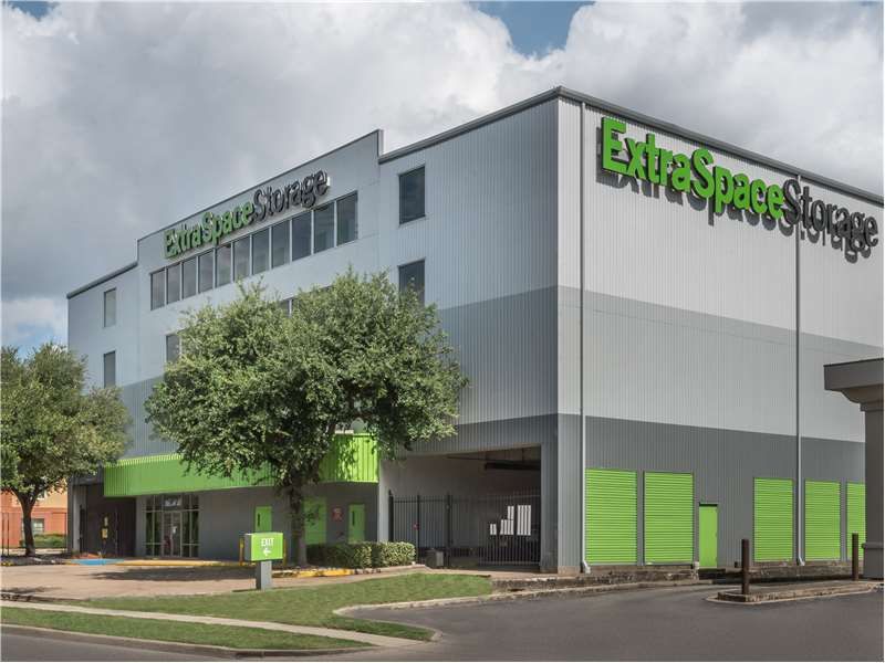 3×2 Self Storage Unit in Houston, TX 2222 Southwest Fwy Houston, Texas