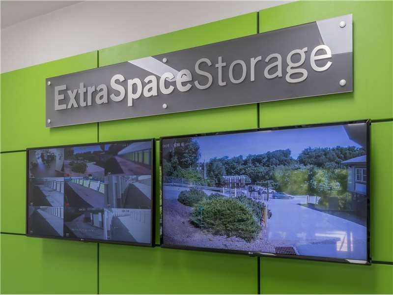 Extra Space Storage  1005 E Entry Dr in Pittsburgh, PA