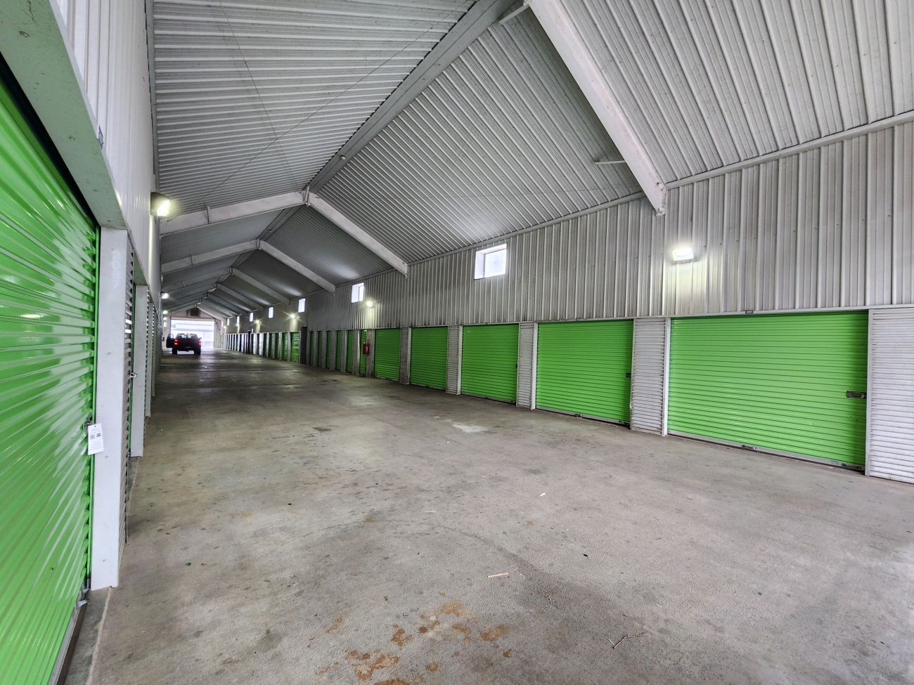 20×10 Garage in Missouri City, TX 4717 Cartwright Rd Missouri City, Texas 3