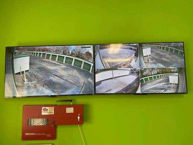 Extra Space Storage  12390 Arnold Mill Rd STE C in Alpharetta, GA