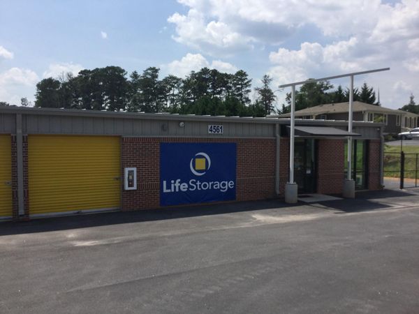 Life Storage facility on 4561 Covington Hwy - Decatur, GA