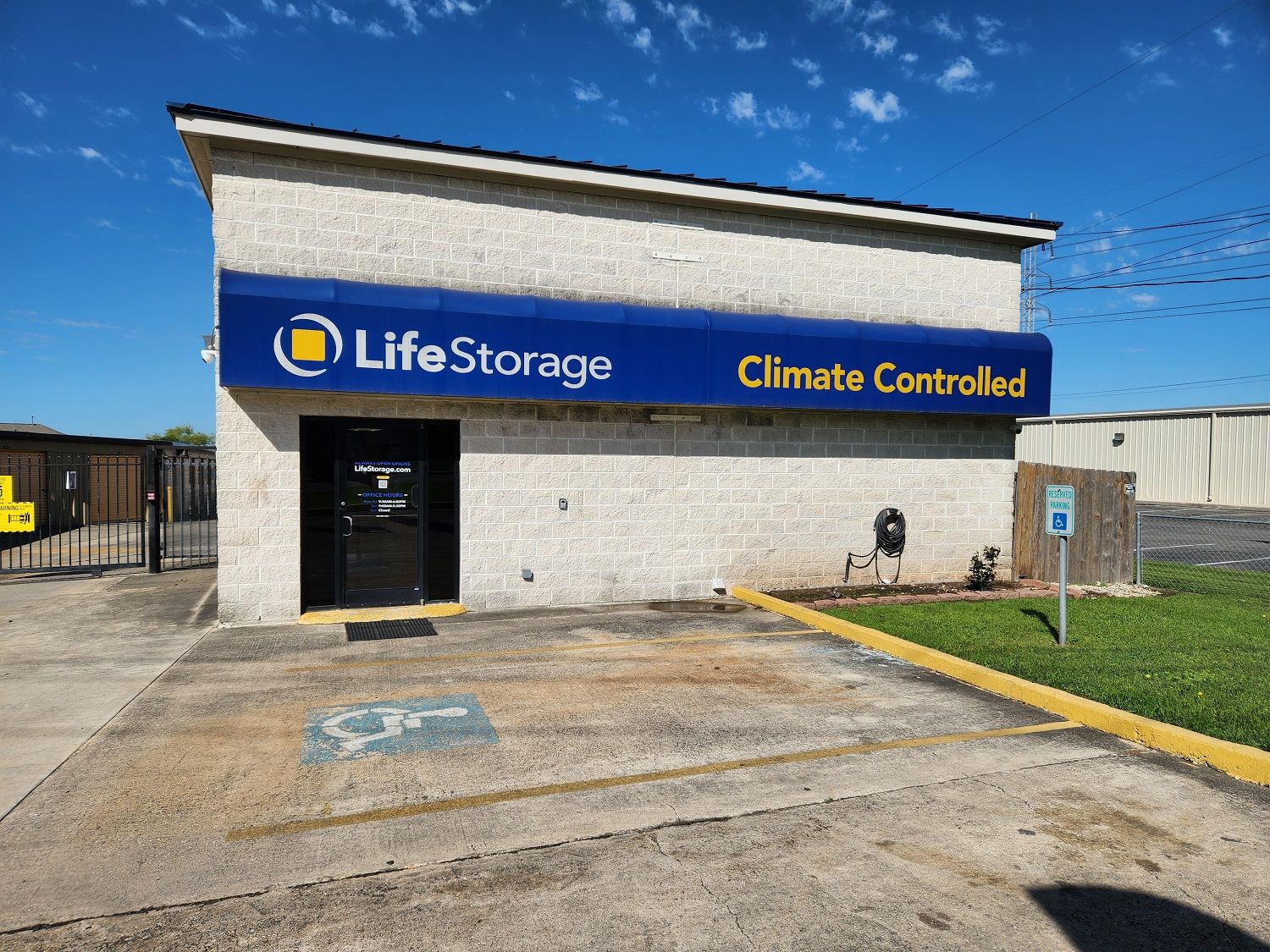 5×5 Self Storage Unit in San Antonio, TX 3615 N Foster Rd San Antonio, Texas