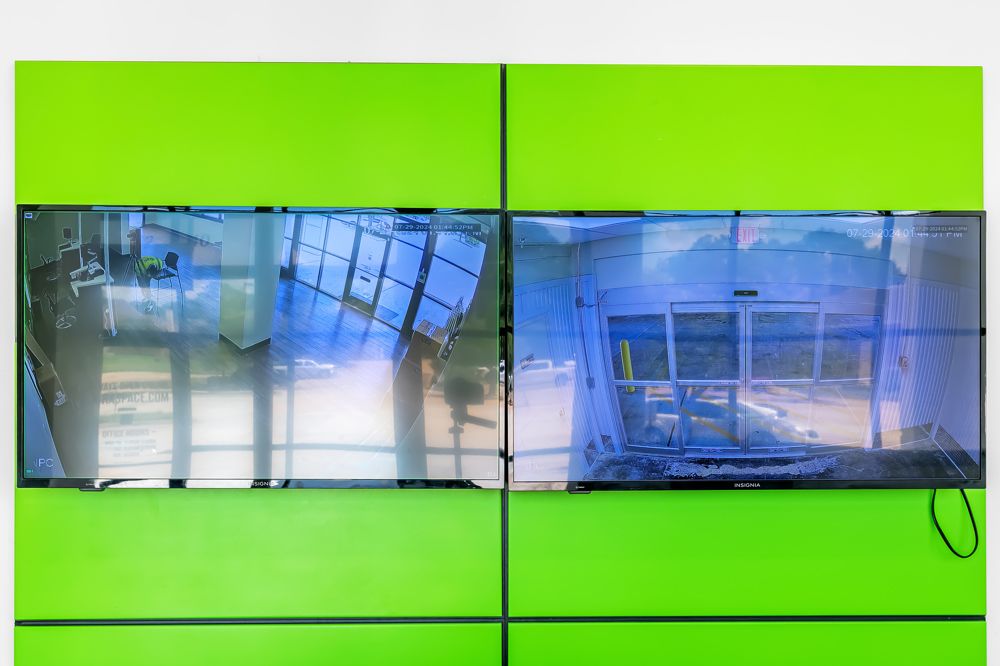 Extra Space Storage  6240 Old Canton Rd in Jackson, MS