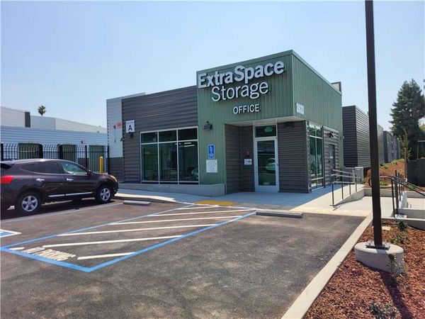 Extra Space Storage facility at 2622 Moraga Rd - San Pablo, CA