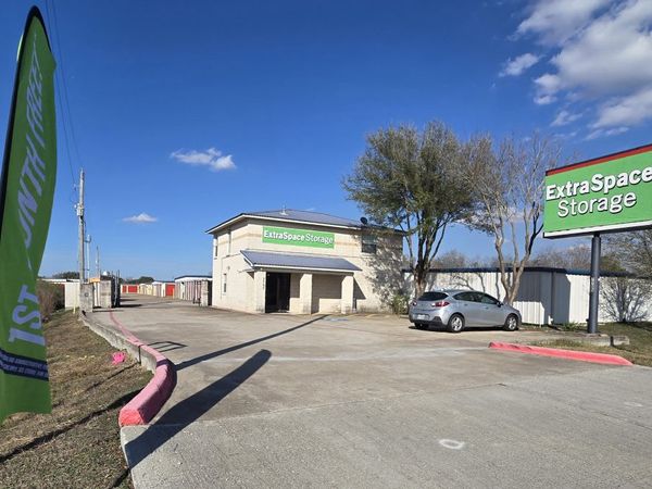 Extra Space Storage facility at 7705 McHard Rd - Houston, TX