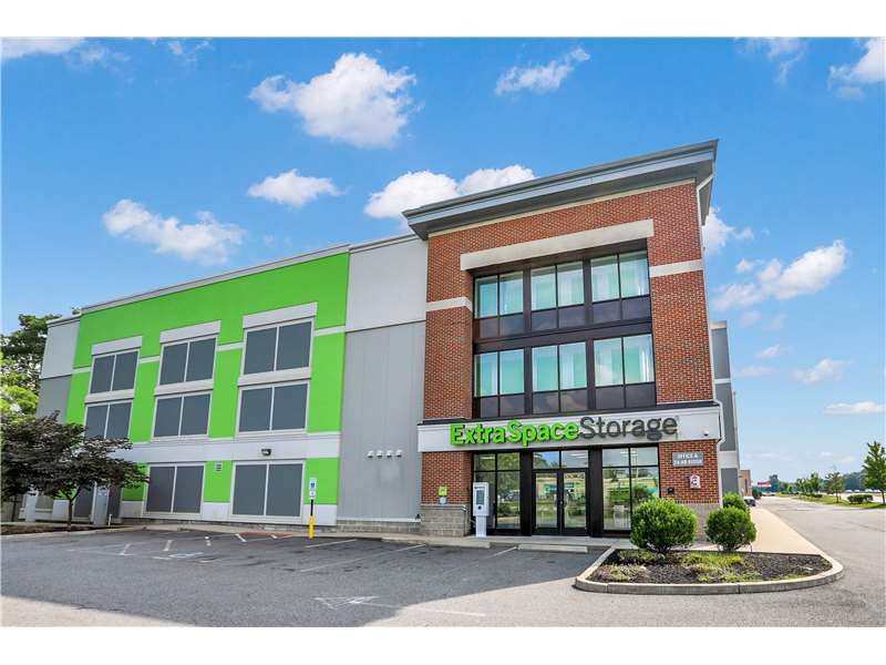 Extra Space Storage  24 Providence Hwy in West Roxbury, MA