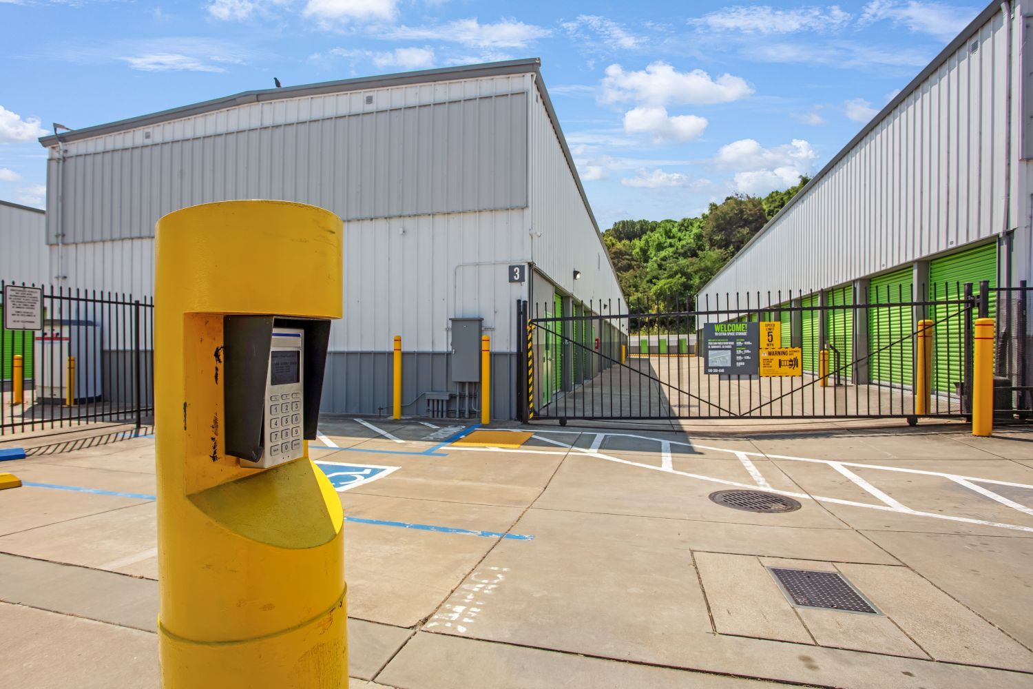 Extra Space Storage  3516 San Pablo Dam Rd in San Pablo, CA