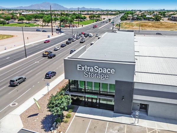 Extra Space Storage facility at 18612 S Lindsay Rd - Gilbert, AZ