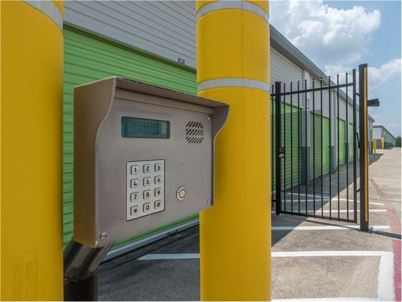 Extra Space Storage  6750 Mandy Ln in Fort Worth, TX