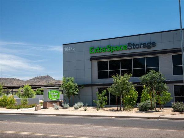 Extra Space Storage facility at 10425 N 25th Ave - Phoenix, AZ