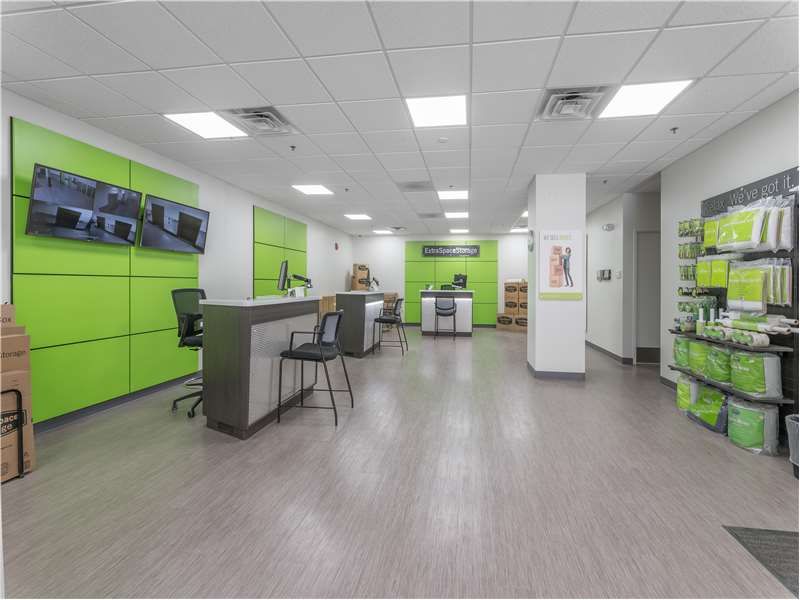 15×5 Self Storage Unit in Towson, MD 1 E Joppa Rd Towson, Maryland 3