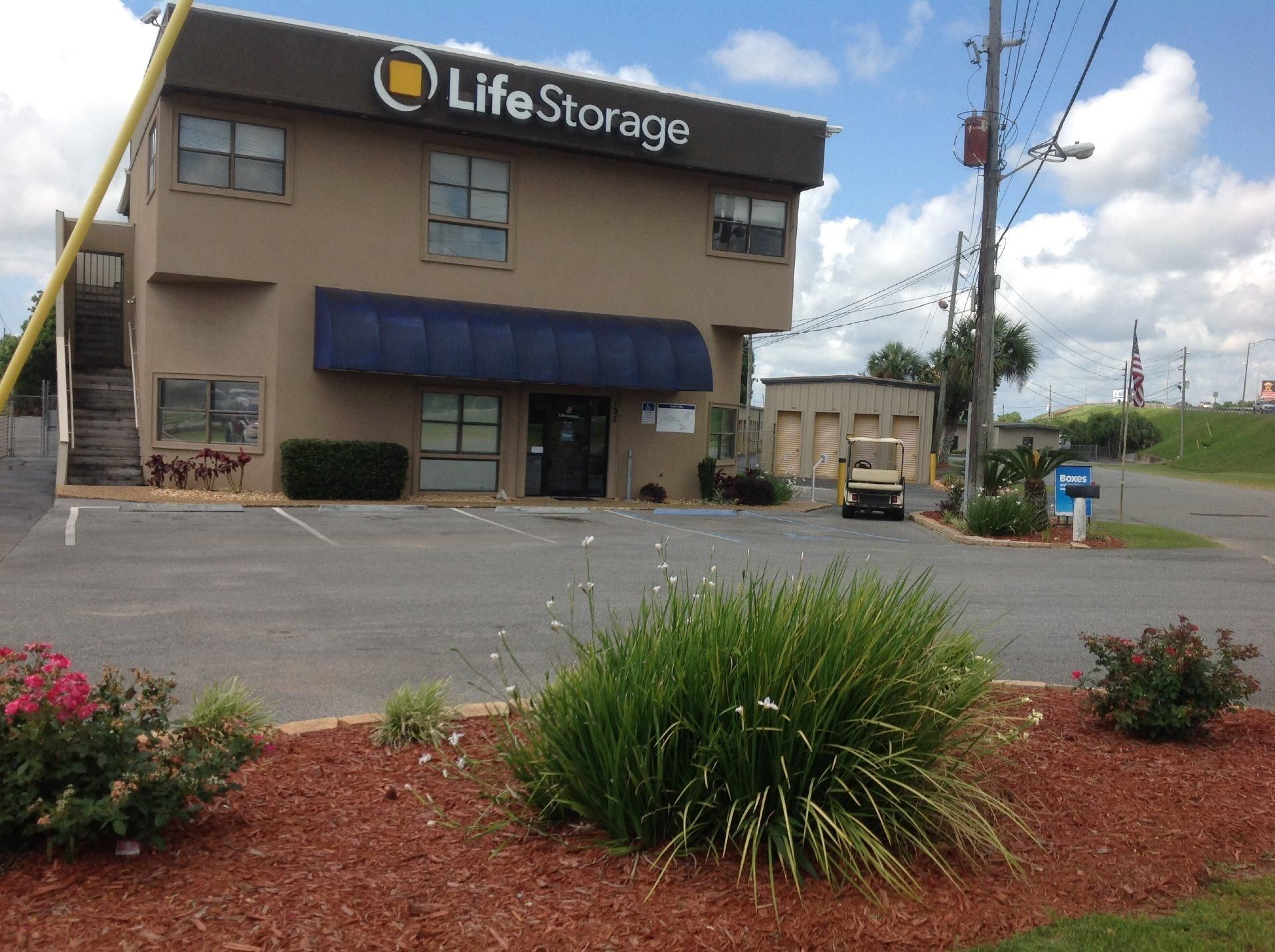 20×10 Self Storage Unit in Pensacola, FL 195 E Fairfield Dr Pensacola, Florida