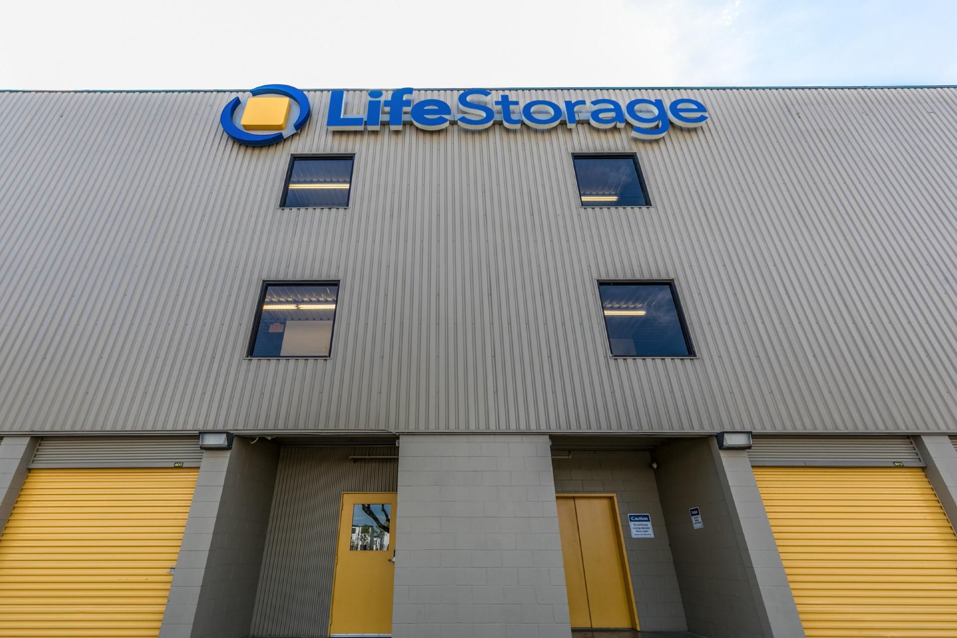 10×5 Self Storage Unit in Houston, TX 5425 Katy Fwy Houston, Texas