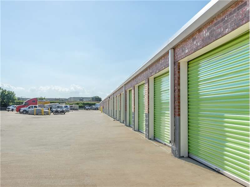 Extra Space Storage  1251 N Stemmons Fwy in Lewisville, TX