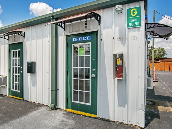Extra Space Storage facility at 5515 Woodbine Rd - Pace, FL