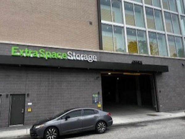 Extra Space Storage facility at 33 E Woodlawn St - Philadelphia, PA