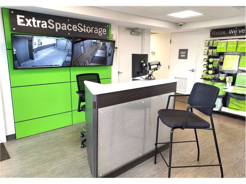 10×5 Self Storage Unit in Saugus, MA 640 Broadway Saugus, Massachusetts 3