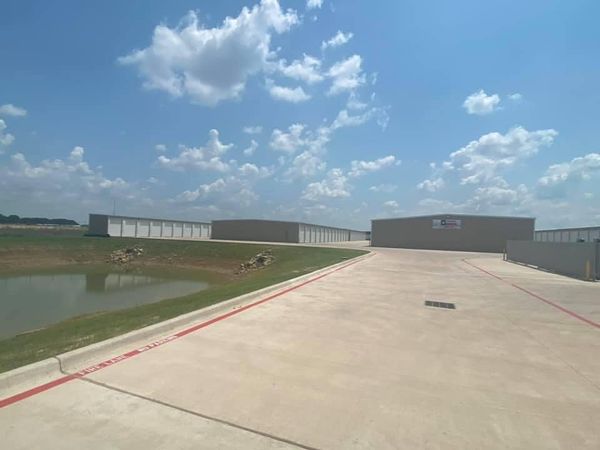 Extra Space Storage facility at 25401 Stockdick School Rd - Katy, TX