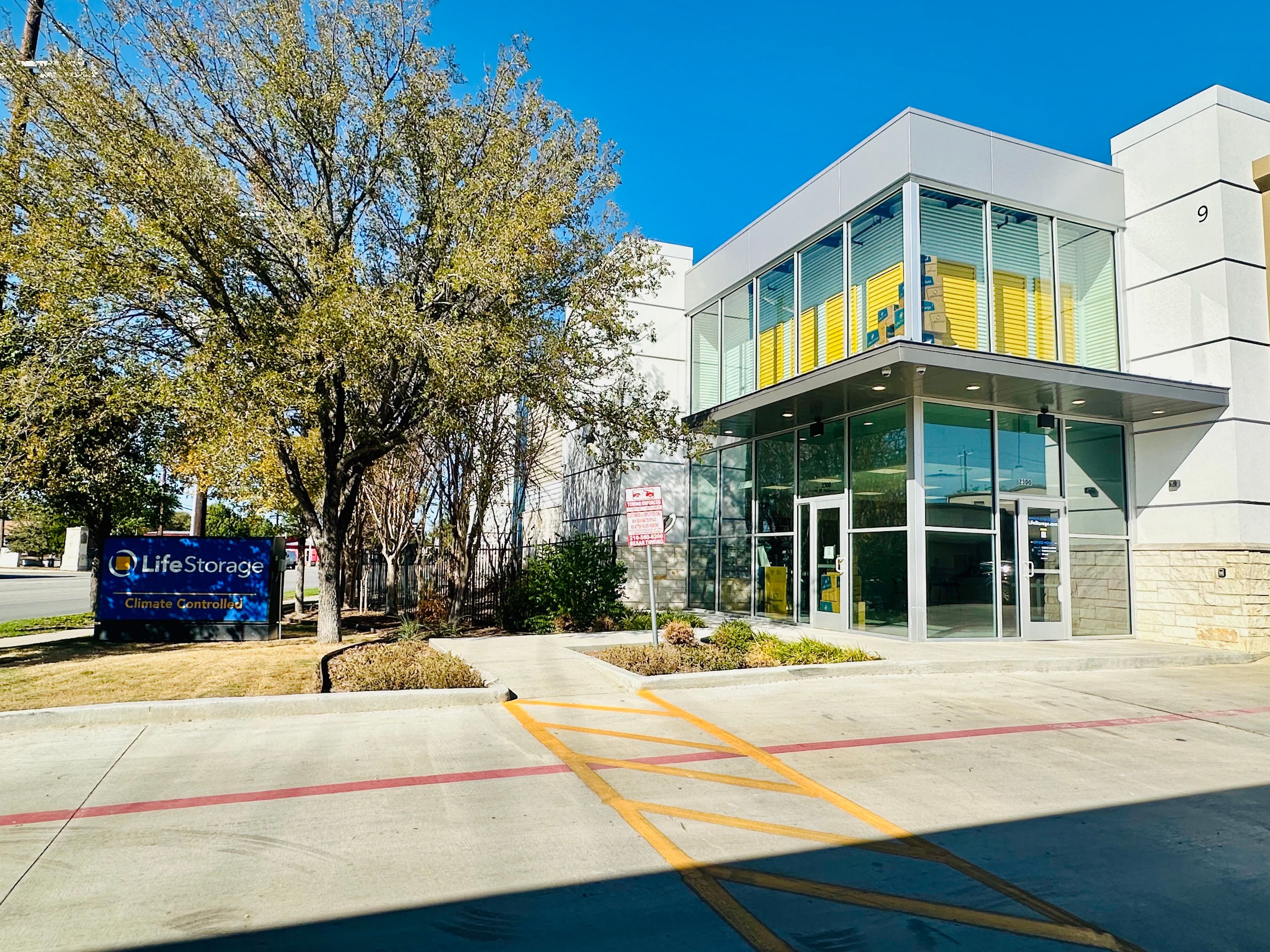 5×5 Self Storage Unit in San Antonio, TX 2300 Broadway San Antonio, Texas
