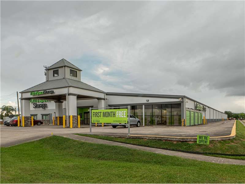 Extra Space Storage  12620 Ryewater Dr in Houston, TX