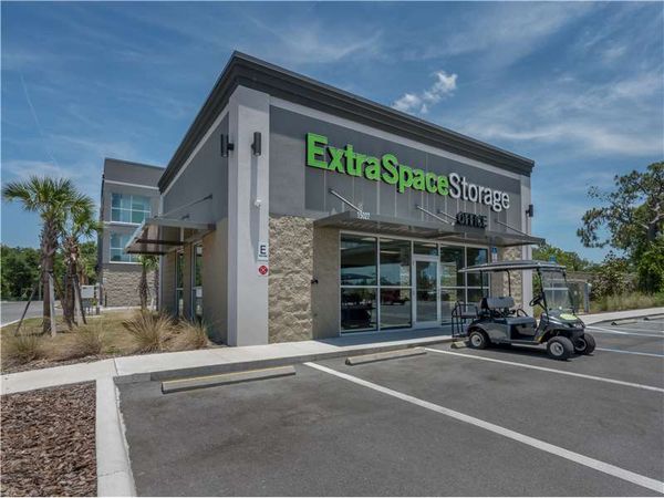 Extra Space Storage facility at 15027 Cortez Blvd - Brooksville, FL